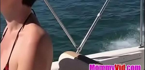  MommyVid.com - Holiday USA - Kinky at Lake Powell